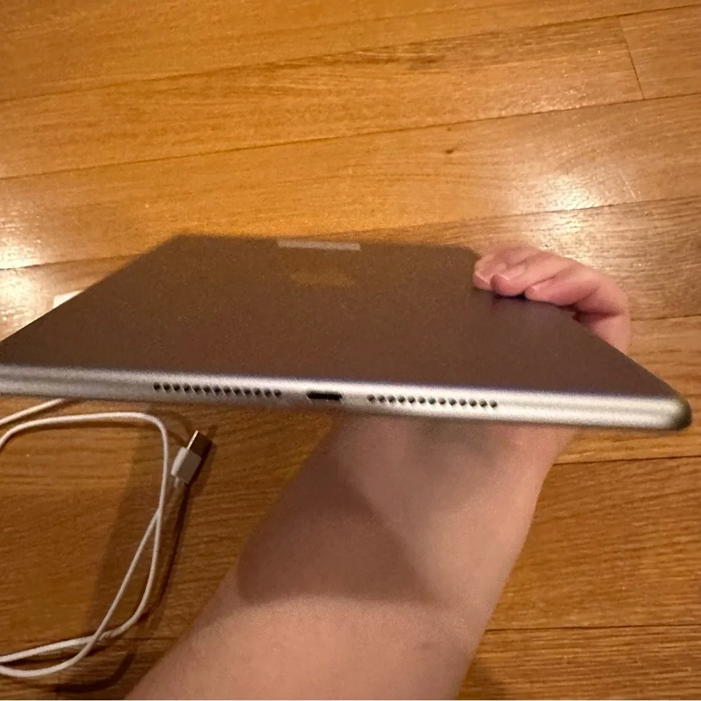 Refurbished Apple iPad (2018) - Space Gray (Renewed)